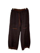 Load image into Gallery viewer, Rina Zin Size X- Small Brown Pre-Owned Pants- Ladies
