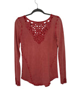 Load image into Gallery viewer, Free People Size Medium Red Pre-Owned Top- Ladies
