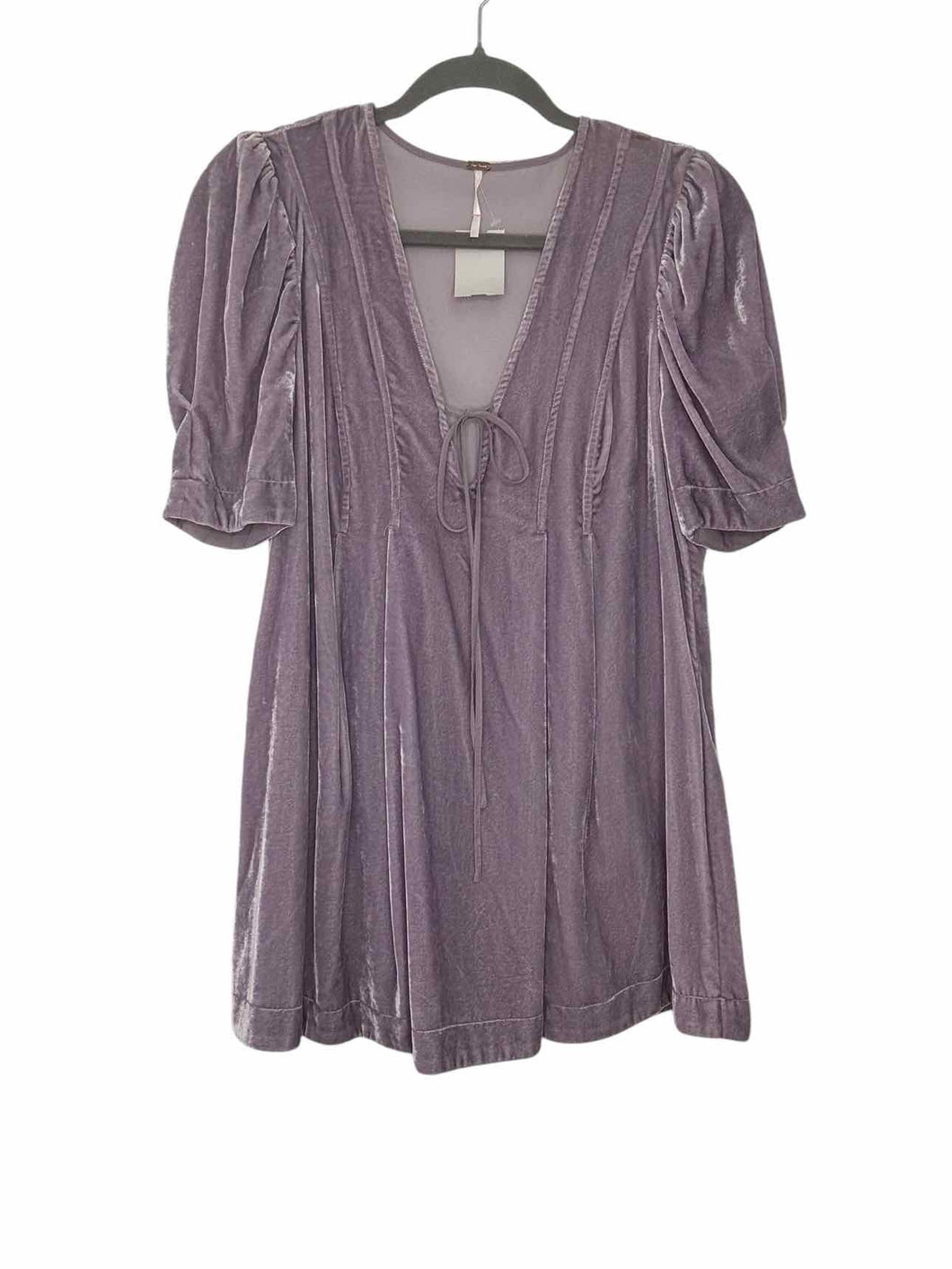 Free People Size X- Small Purple Pre-Owned Dress- Ladies