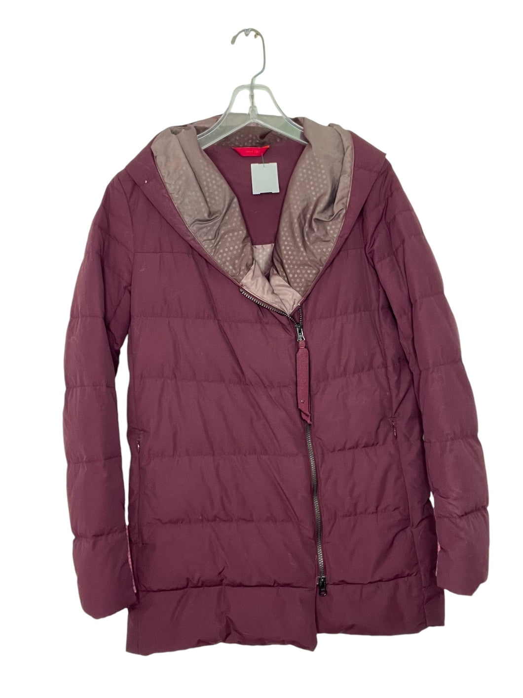 Lululemon Size Medium Burgundy Pre-Owned Coat- Ladies