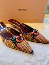 Load image into Gallery viewer, Miu Miu Size 37 Tweed Pre-Owned Shoes- Ladies
