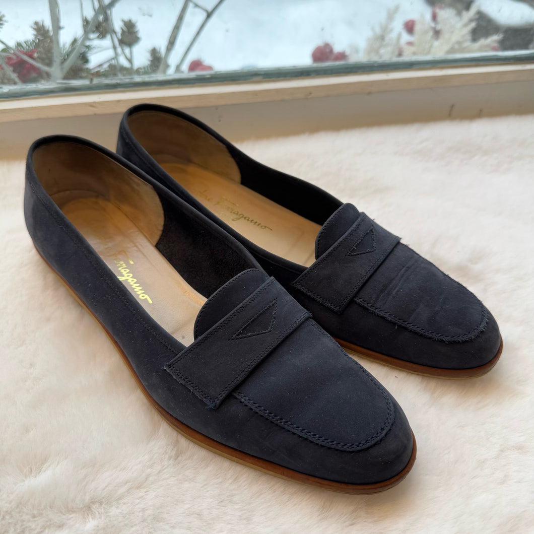 Ferragamo Size 10 Navy Pre-Owned Shoes- Ladies