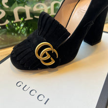 Load image into Gallery viewer, Gucci Size 37 Black Pre-Owned Shoes- Ladies
