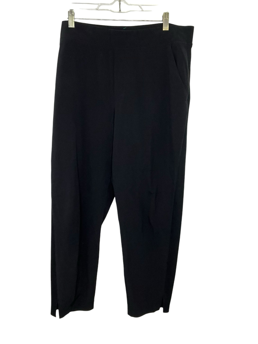 Athleta Size 16 Black Pre-Owned Pants- Ladies