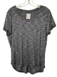 Lululemon Size Medium Grey Pre-Owned T-Shirt- Ladies