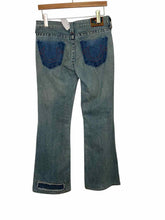 Load image into Gallery viewer, True Religion Size 29 Denim Pre-Owned Jeans- Ladies
