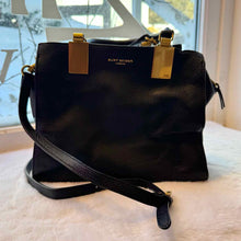 Load image into Gallery viewer, Black Pre-Owned Purse- Ladies
