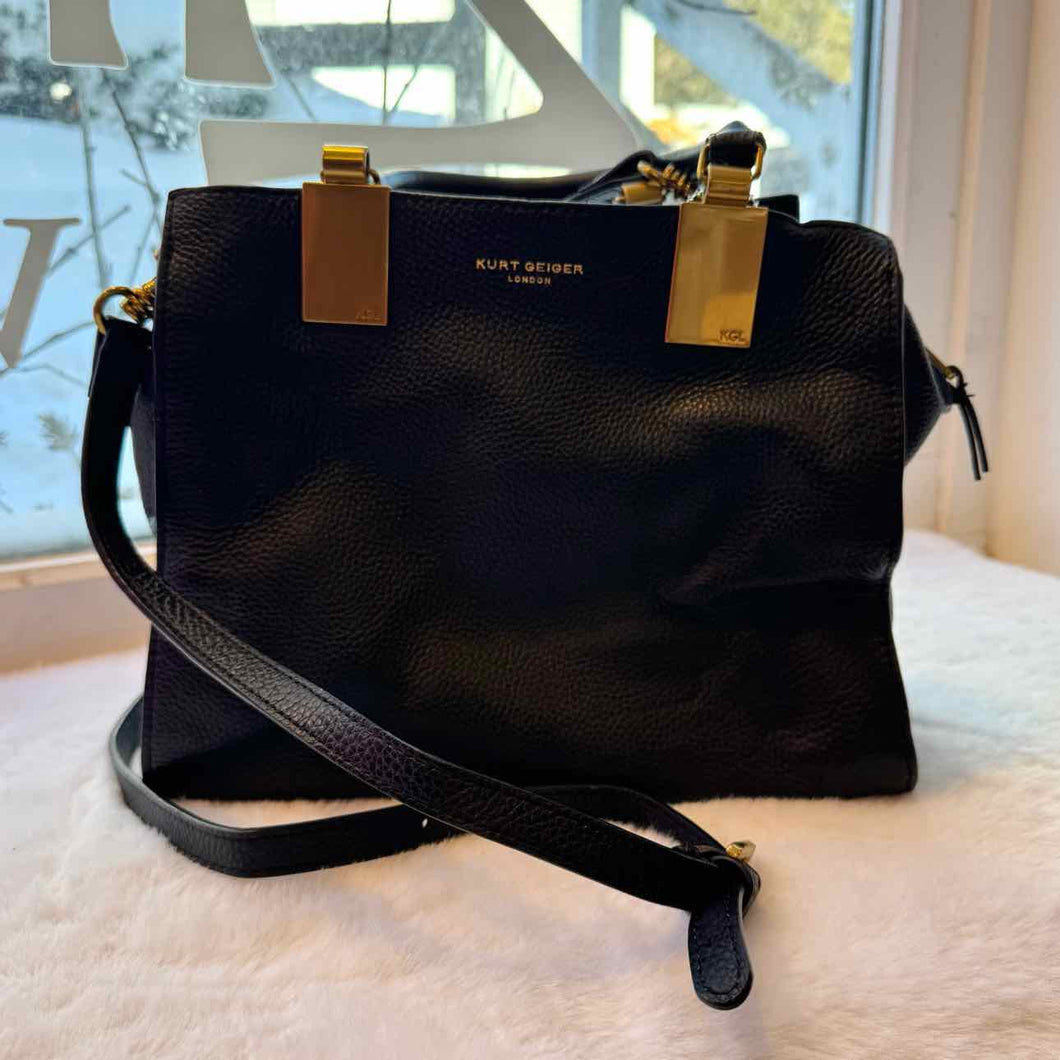 Black Pre-Owned Purse- Ladies