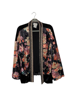 Loveriche Size Medium Black Floral Pre-Owned Blazer/Indoor Jacket- Ladies