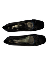 Load image into Gallery viewer, Ferragamo Size 9.5 Black Pre-Owned Shoes- Ladies
