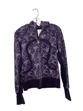 Load image into Gallery viewer, Lululemon Size 8 Purple Print Pre-Owned Jacket- Ladies
