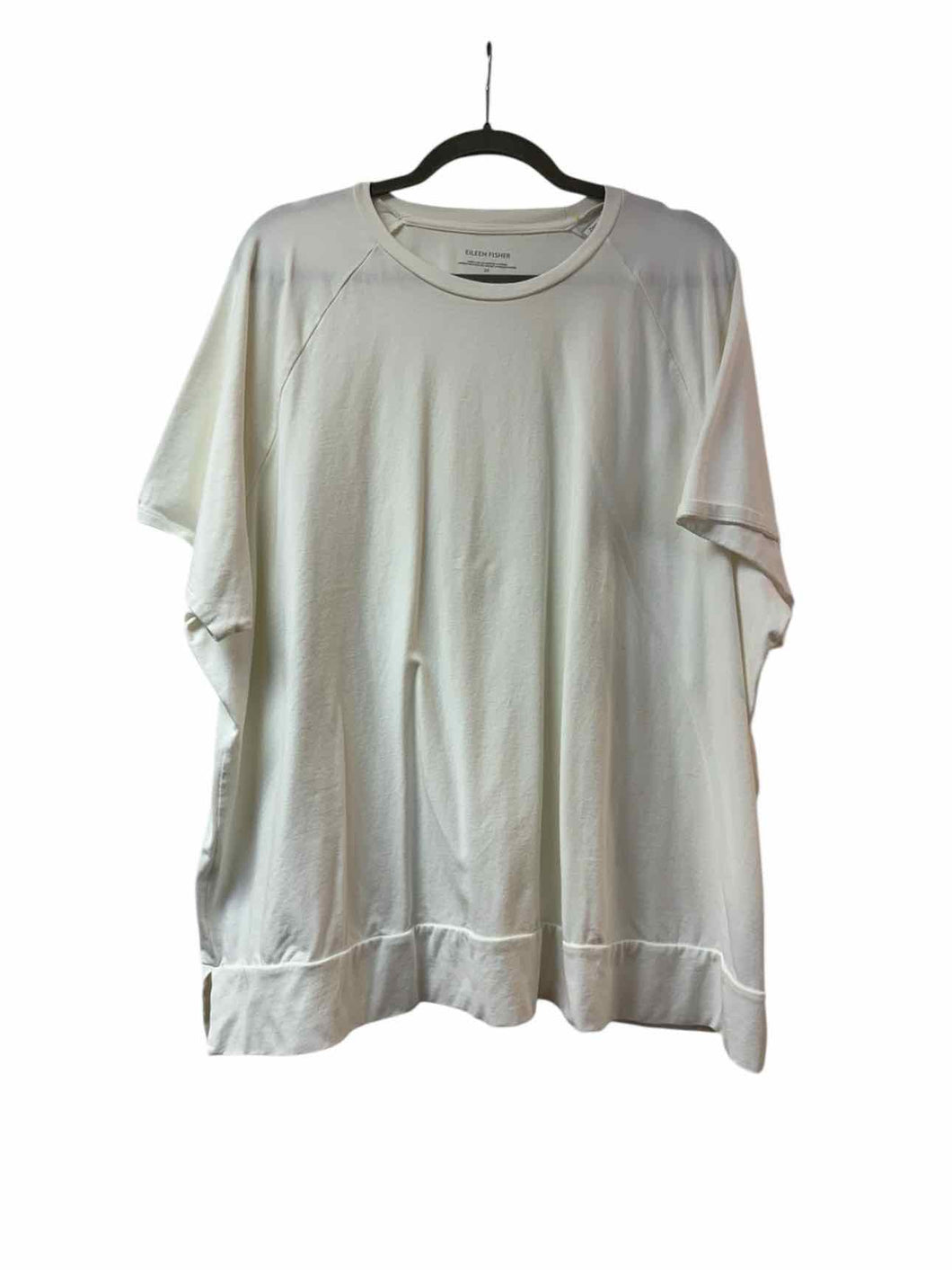 Eileen Fisher Size 2X White Pre-Owned Top- Ladies