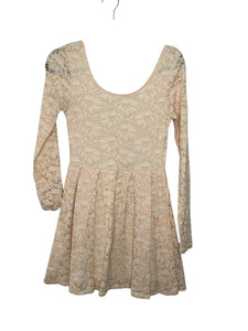 Free People Size X- Small Cream Pre-Owned Dress- Ladies